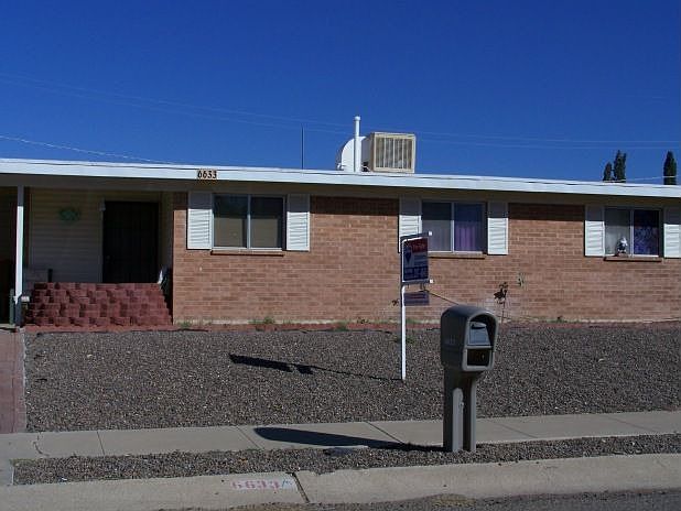 2nd image of 6633 E Brooks Dr