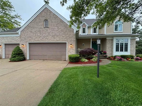50738 Pickett Ridge Ct, Granger, IN 46530