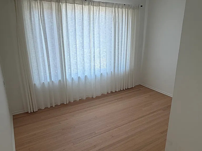 1221 S Curson Ave — Photo 25