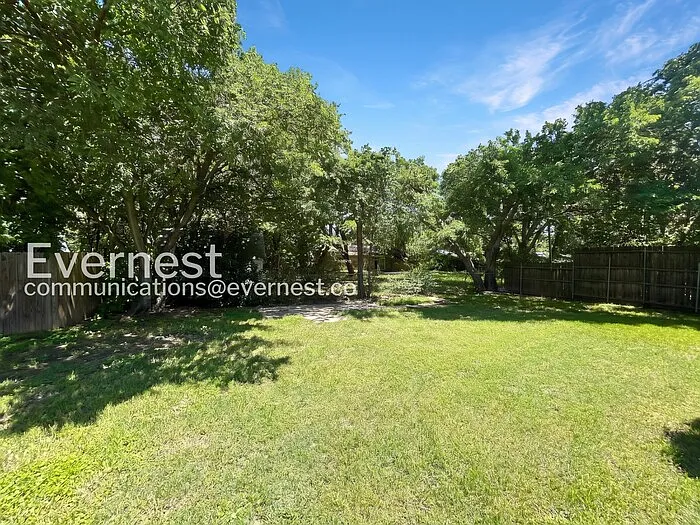 1505 Hanover Dr — Photo 24