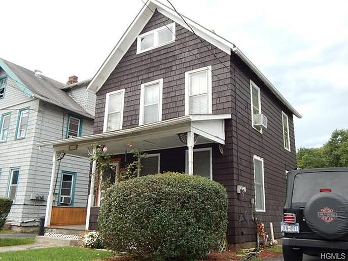 1st image of 112 Sprague Ave