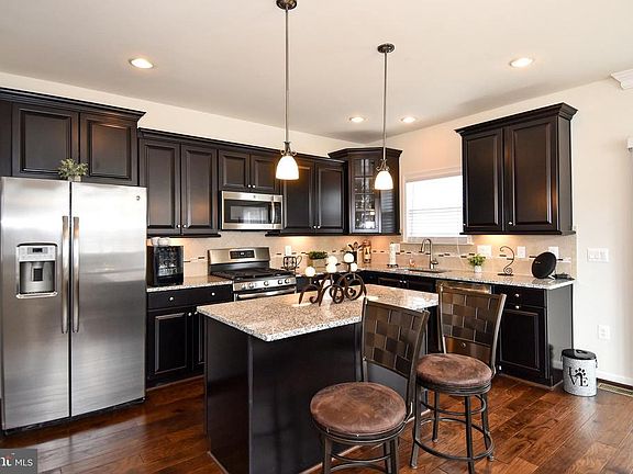3rd image of 219 Hidden Brook Dr