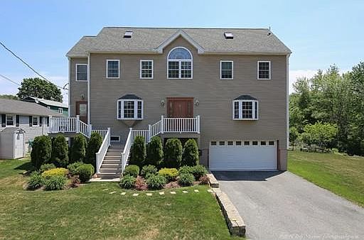 5th image of 58 Glenwood St