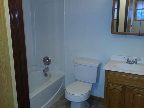 4th image of 218 21st St NW APT 5