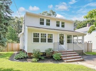 8 Porter Rd, North Reading, MA 01864