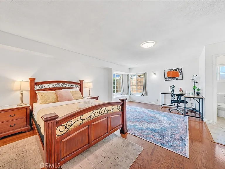1345 S Jellick Ave — Photo 25