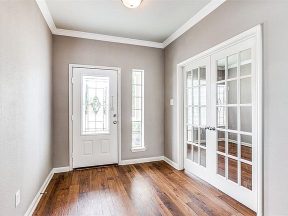 3rd image of 6200 Chalk Hollow Dr