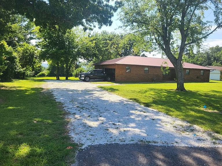 3411 E Heritage Pkwy — Photo 17