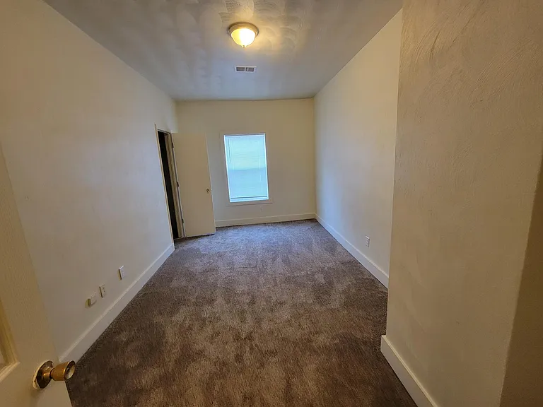 1520 Prentis Ave #4 — Photo 7