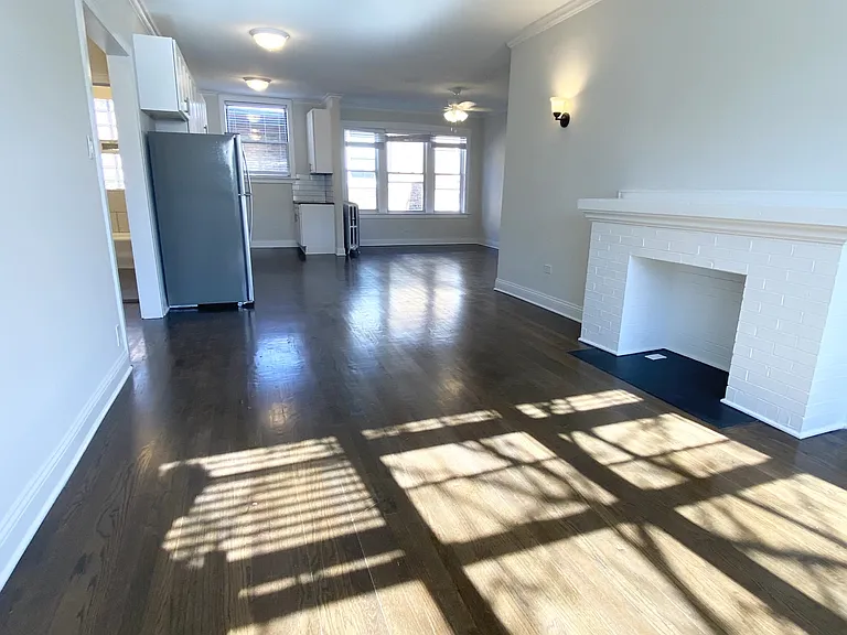 7239 N Sheridan Rd #2 — Photo 1