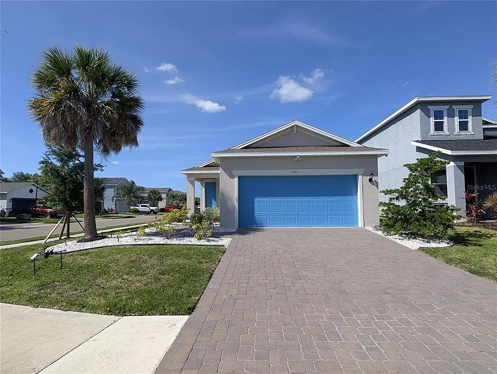 4 bed, 2.0 bath, 1633 sqft, $2,750 — Photo 1