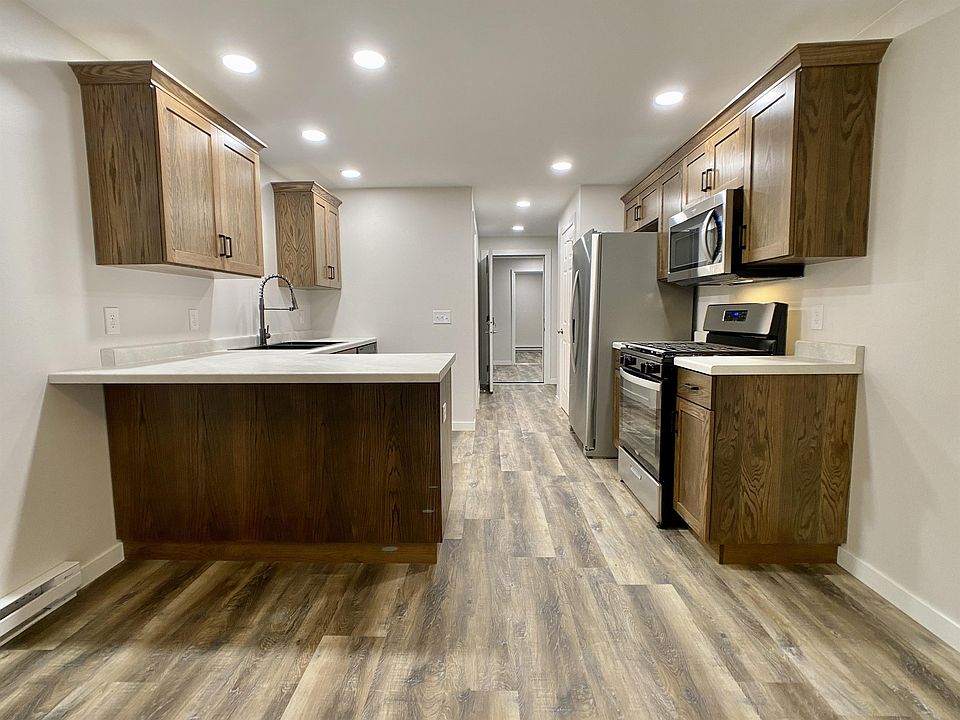 1st image of 423 Adams Ave #3