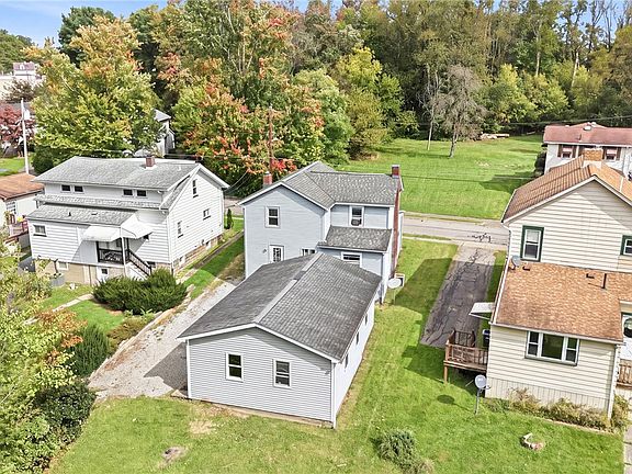 5th image of 138 Strawbridge Ave