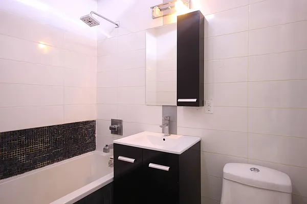 Rented by Nooklyn NYC LLC | media 57