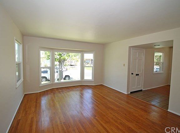 4th image of 4829 Ocana Ave
