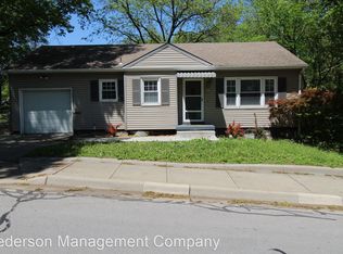 4514 W 55th St, Roeland Park, KS 66205