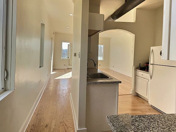 5th image of 600 Klotter Ave Unit 2