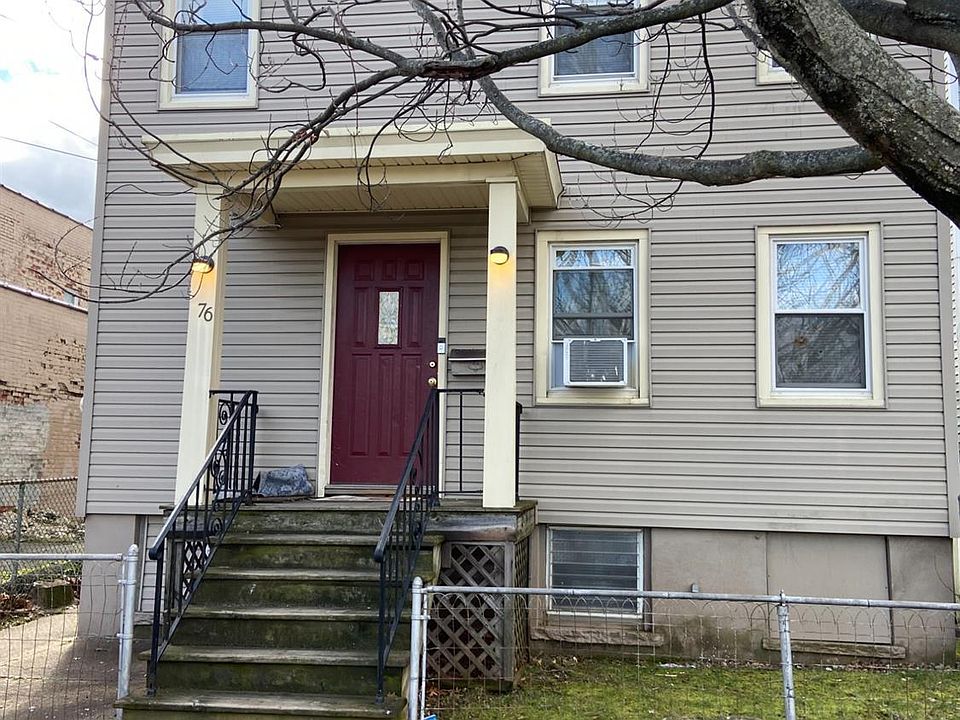 2nd image of 76 Guilden St
