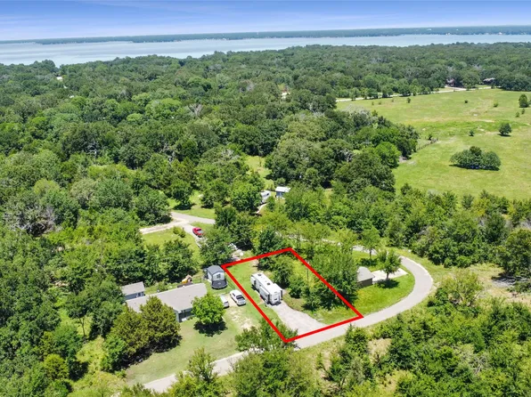 145 Westwood Dr, Trinidad, TX 75163