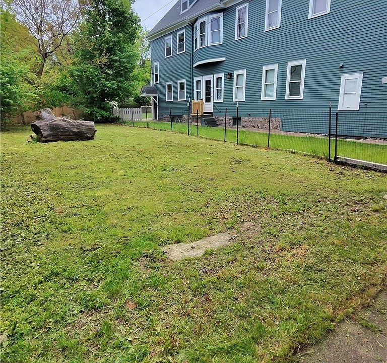 2nd image of 101 Rhode Island St #4