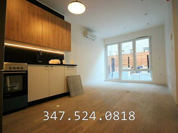 2nd image of 961 Willoughby Ave #106