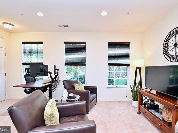 3rd image of 14714 Mason Creek Cir #22