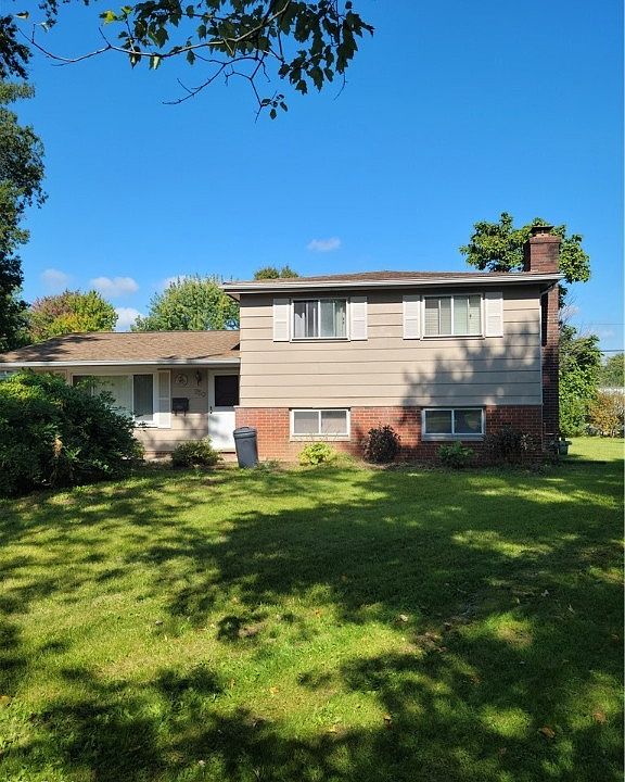 1st image of 750 Starlite Dr