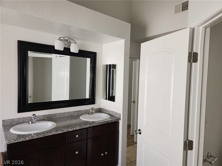 6556 Bradford Ln — Photo 30
