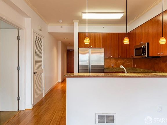 5th image of 246 2nd St APT 1306