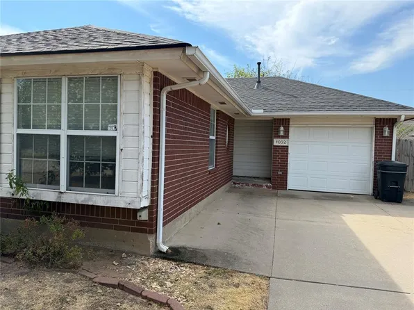 1032 Cambridge Ct, Moore, OK 73160