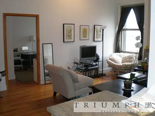 Rented by Triumph Property Group | media 27
