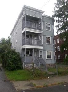 89 Andover St, Lawrence, MA, 01843