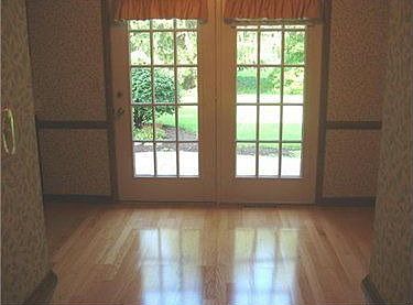 4th image of 5606 Larchmont