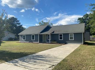 2623 Diana Cir, Tifton, GA 31794