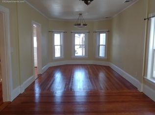 4 Porter Cir #1B, Cambridge, MA 02140