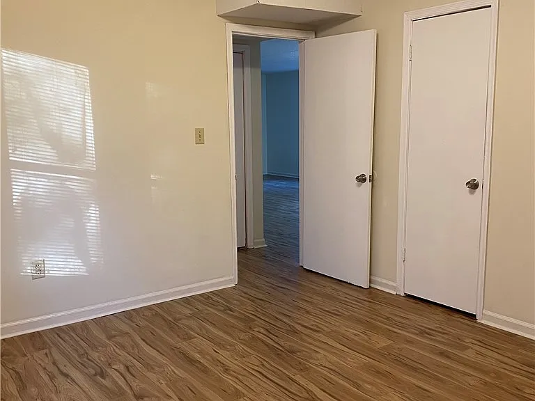 120 Pinehurst Ct #2 — Photo 18