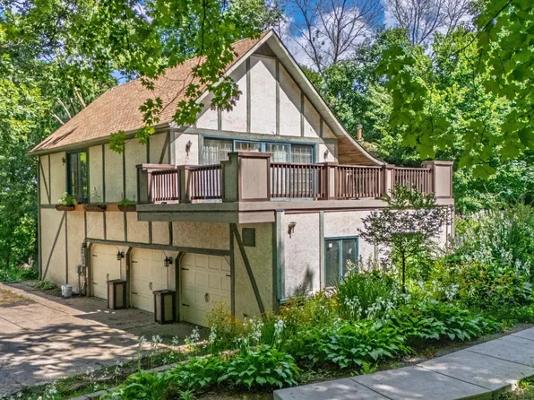 5420 Lake Sarah Heights Dr, Loretto, MN 55357