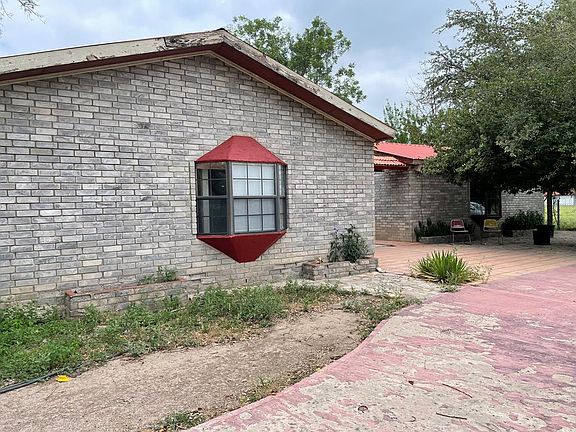 3rd image of 22862 N Highway 277
