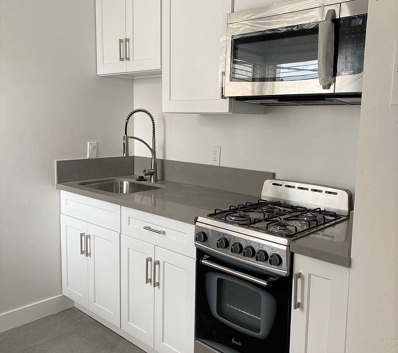 1st image of 1812-1830 Wilcox Ave #1828.75