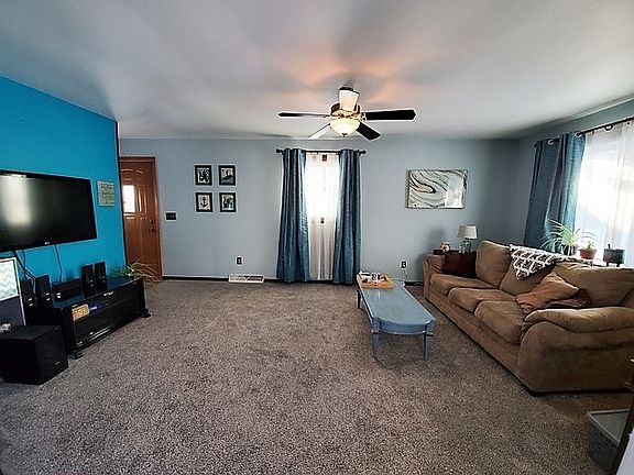 2nd image of 601 N Wood Ave