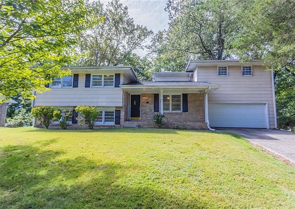 1st image of 927 Magna Carta Dr NW