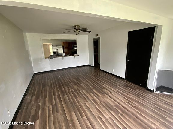 3rd image of 141 Meadowood Rd