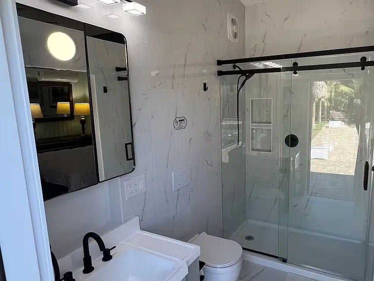 Bathroom 4 private bathroom to bedroom 4 off of pool area