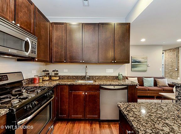 5th image of 4438 N Damen Ave #1W