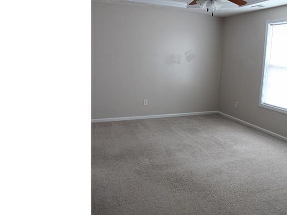 4th image of 142 Allegiance St