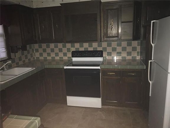 5th image of 8500 Sterling Ave