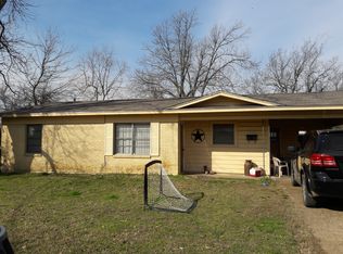 274 28th St SW, Paris, TX 75460