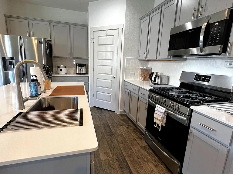 4613 Quarrybank Dr — Photo 12
