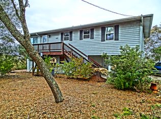 6822 Canal Dr, Emerald Isle, NC 28594