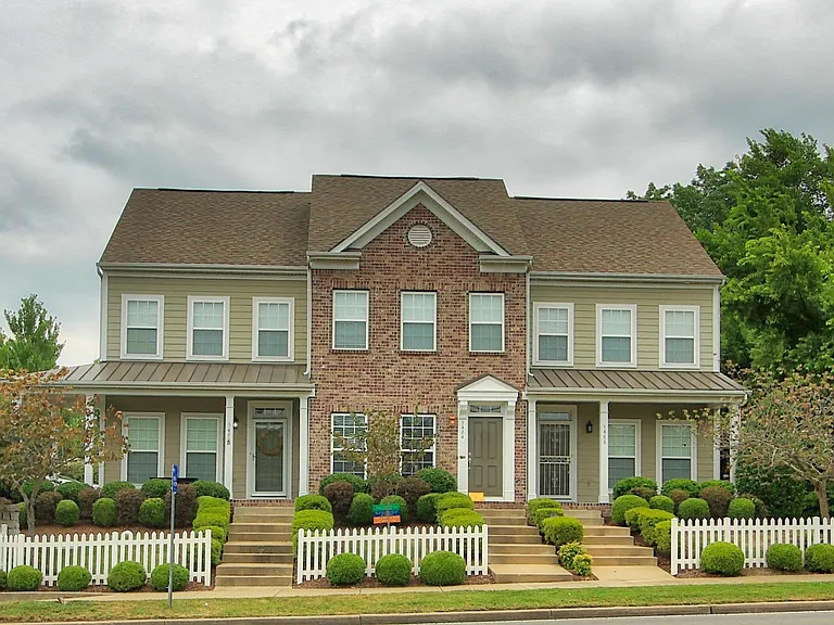 5464 Edmondson Pike — Photo 1